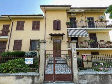 Appartamento in vendita di 98 m² in Viale Migliavacca, 2