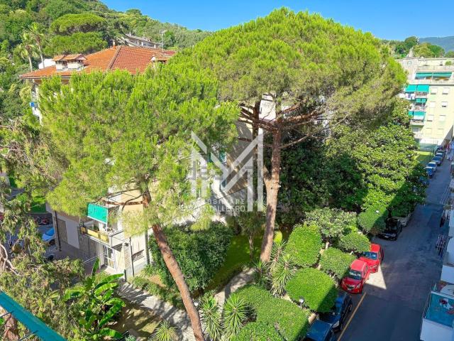 Appartamento in vendita di 98 m² in Viale Milano, 13