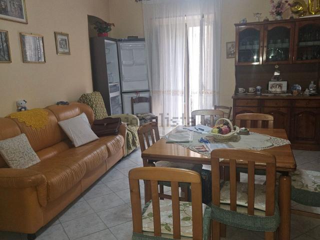 Appartamento in vendita di 98 m² in Viale Amedeo, 28