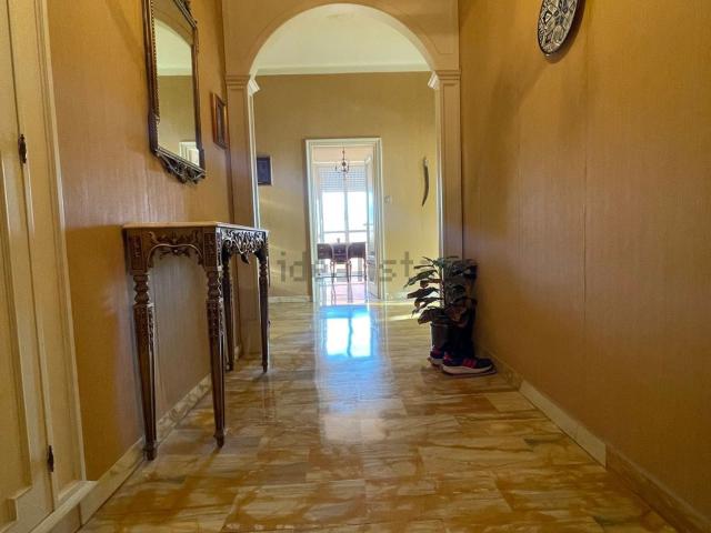 Appartamento in vendita di 98 m² in Viale Cembrano, 1