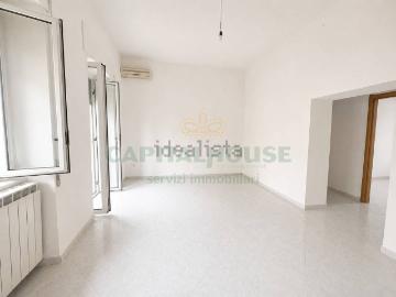 Appartamento in vendita di 98 m² in Viale FERROVIA