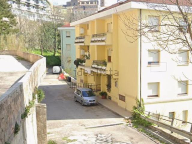 Appartamento in vendita di 98 m² in Viale Gran Sasso