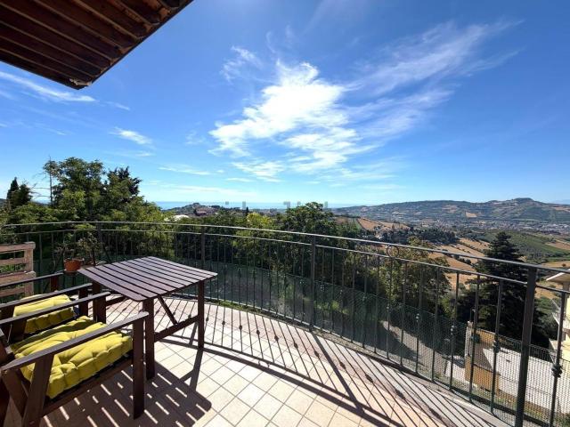 Appartamento in vendita di 99 m² in Borgo da Mare, 95