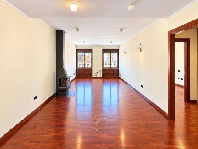 Appartamento in vendita di 99 m² in Piazza Trento Trieste