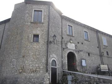 Appartamento in vendita di 99 m² in Piazza Giusto Girardi