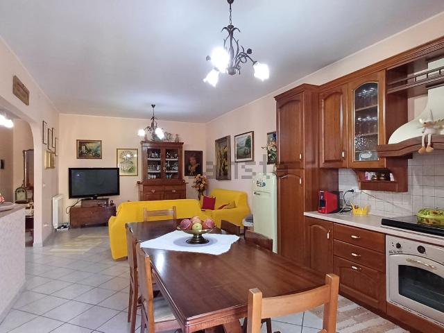 Appartamento in vendita di 99 m² in Via Trento, 190
