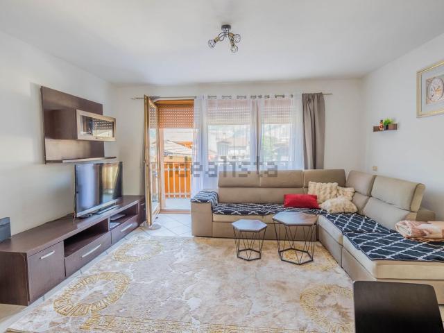 Appartamento in vendita di 99 m² in Via Trento