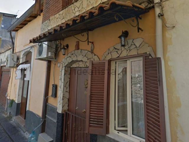 Appartamento in vendita di 99 m² in Via Valenti