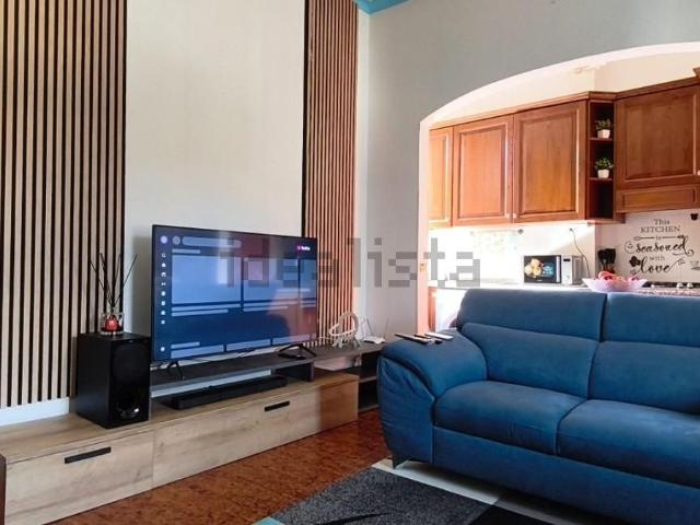 Appartamento in vendita di 99 m² in Via Valona