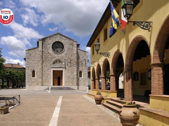 Appartamento in vendita di 99 m² in Via Vittorio Emanuele, 111