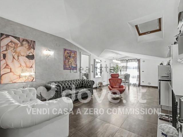 Appartamento in vendita di 99 m² in Via Alberto D&apos  Andrea, 5