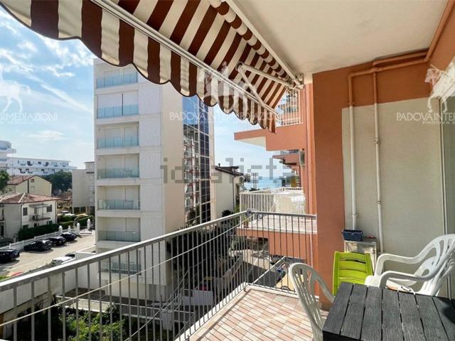Appartamento in vendita di 99 m² in Via Bafile, 560