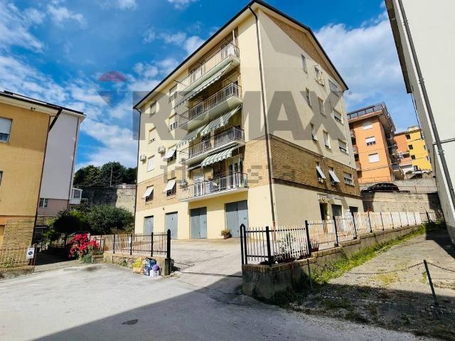 Appartamento in vendita di 99 m² in Via Brunamonti, 7