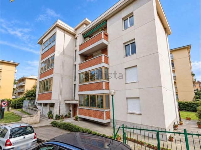 Appartamento in vendita di 99 m² in Via dei Giardini, 65