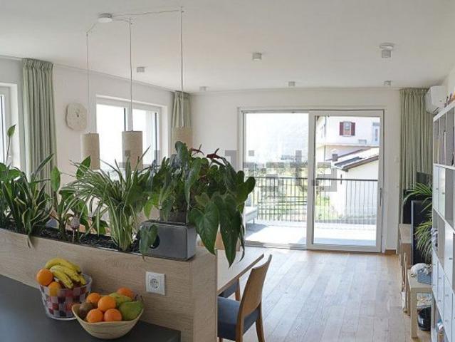 Appartamento in vendita di 99 m² in Via del Vino, 18