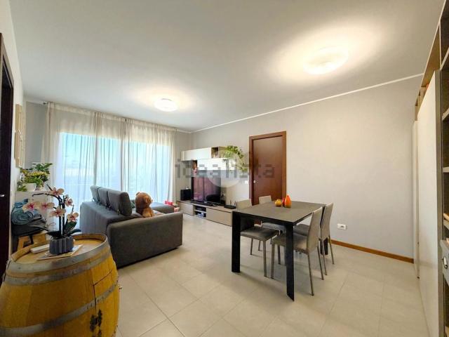 Appartamento in vendita di 99 m² in Via dello Sport, 2