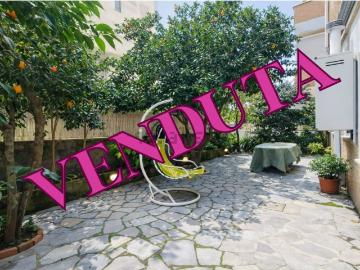Appartamento in vendita di 99 m² in Via di Villa Adele, 25