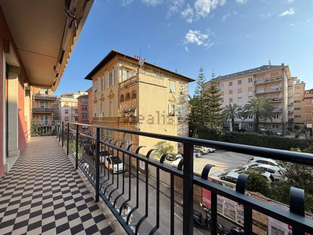 Appartamento in vendita di 99 m² in Via Doria