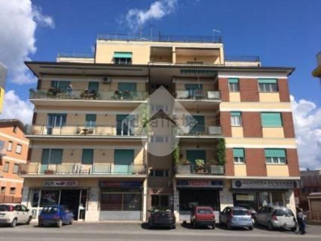 Appartamento in vendita di 99 m² in Via Ferruti, 138