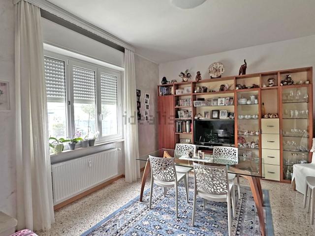 Appartamento in vendita di 99 m² in Via Genova, 117