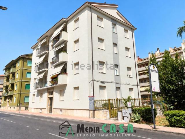 Appartamento in vendita di 99 m² in Via Giuseppe Verdi, 16