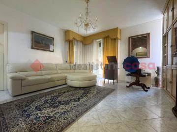 Appartamento in vendita di 99 m² in Via Grecia