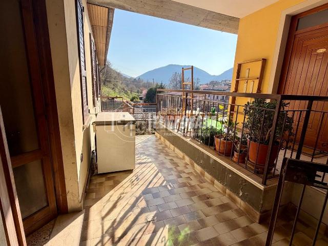 Appartamento in vendita di 99 m² in Via Nazionale, 48