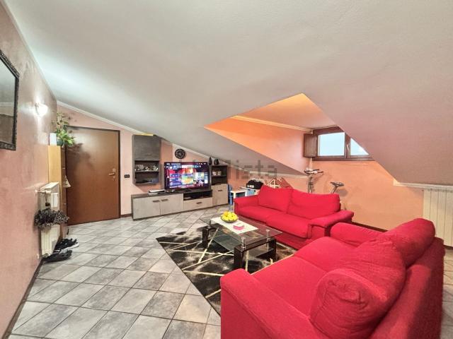 Appartamento in vendita di 99 m² in Via Roma, 25
