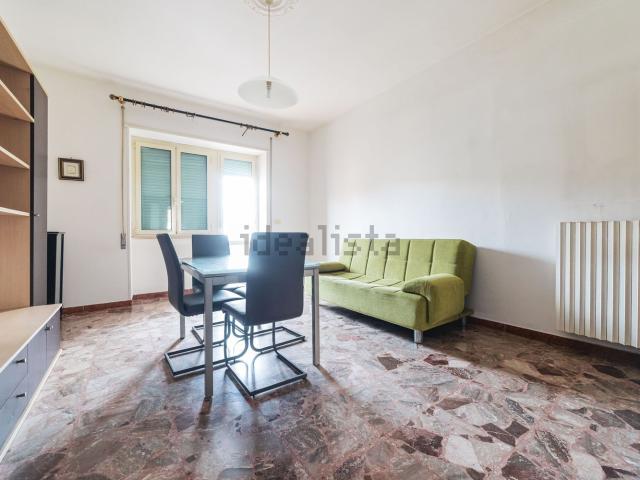 Appartamento in vendita di 99 m² in Via Santa Rosella, 3