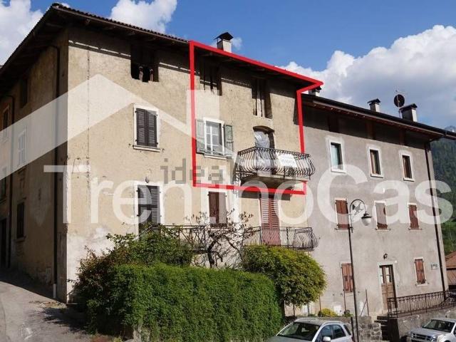 Appartamento in vendita di 99 m² in Via Santi, 8