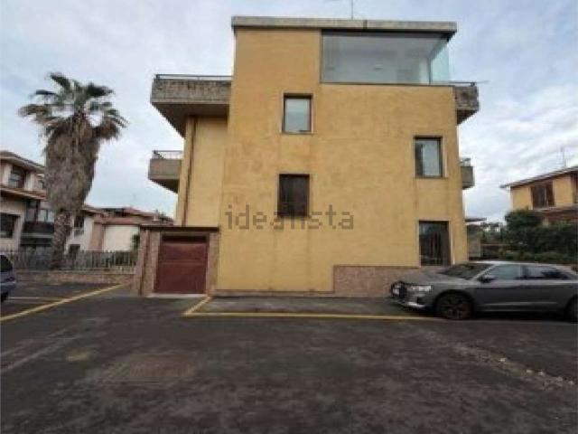 Appartamento in vendita di 99 m² in Via San Sofia, 75
