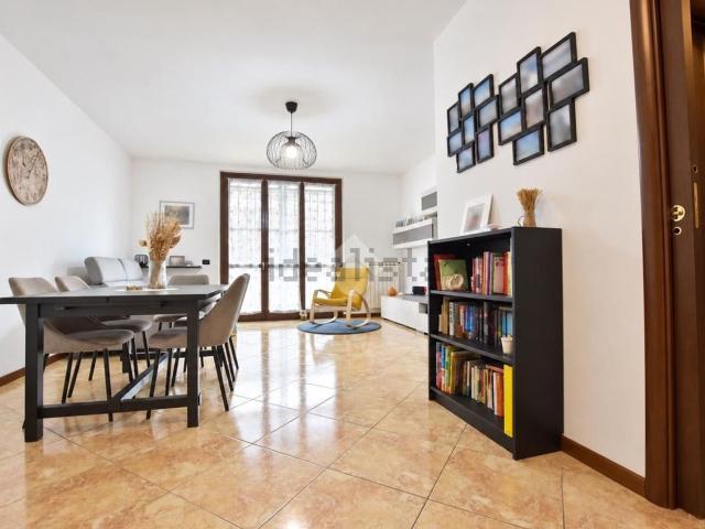 Appartamento in vendita di 99 m² in Via San Rocco, 1