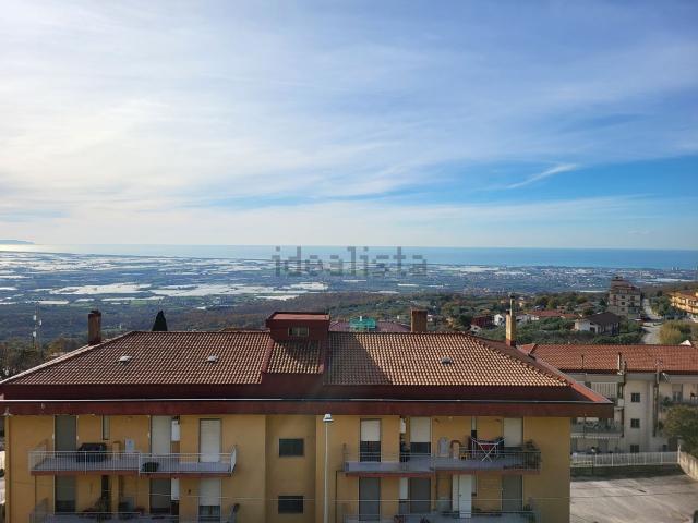 Appartamento in vendita di 99 m² in Via Sandro Pertini, 2