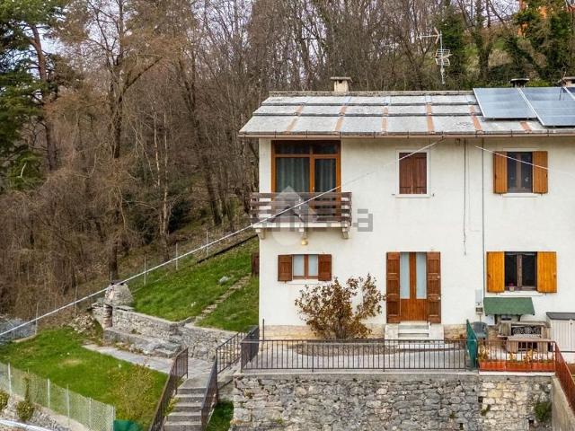 Appartamento in vendita di 99 m² in Via Saina, 42