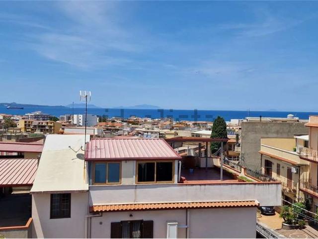 Appartamento in vendita di 1000 m² in Via Michele Spadafora, 52