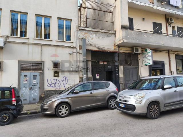 Appartamento in vendita di 1000 m² in Via Generale Pianell, 13