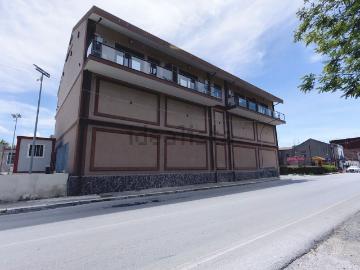 Appartamento in vendita di 1000 m² in Via Statale