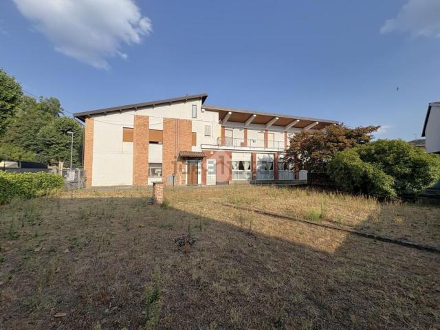 Appartamento in vendita di 1000 m² in Viale Marconi, 30