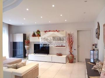 Appartamento in vendita di 100 m² in Via 25 Aprile