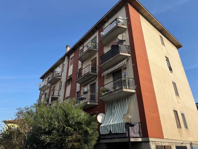Appartamento in vendita di 100 m² in Via 4 Novembre, 13