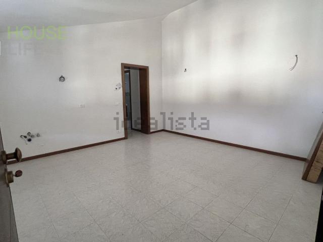 Appartamento in vendita di 100 m² in Via Codivolpe