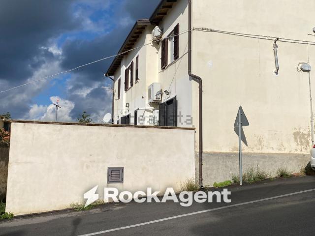 Appartamento in vendita di 100 m² in Via Colacà