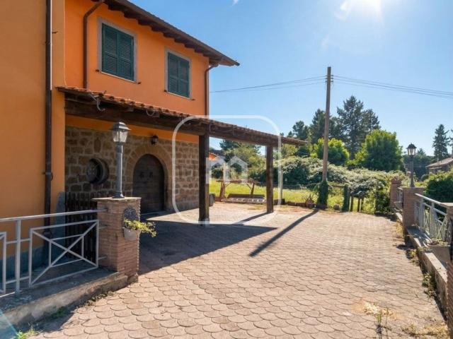 Appartamento in vendita di 100 m² in Via Colle Pastino
