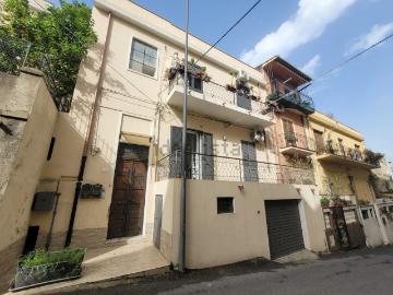 Appartamento in vendita di 100 m² in Via Collina degli Angeli, 8