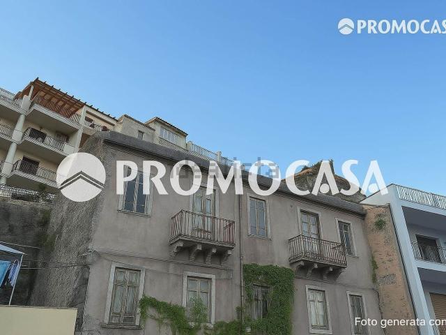 Appartamento in vendita di 100 m² in Via Consolare Pompea