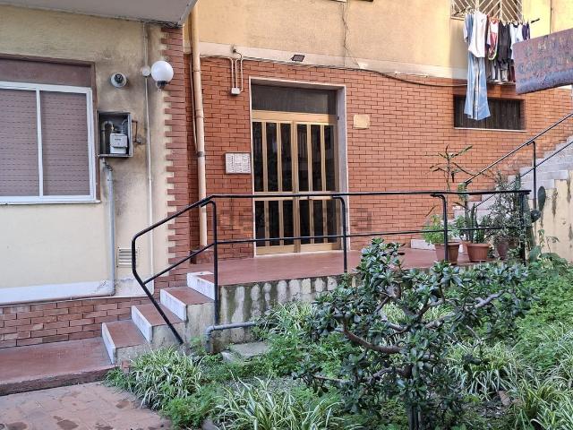 Appartamento in vendita di 105 m² in Via Consolare Pompea, 107