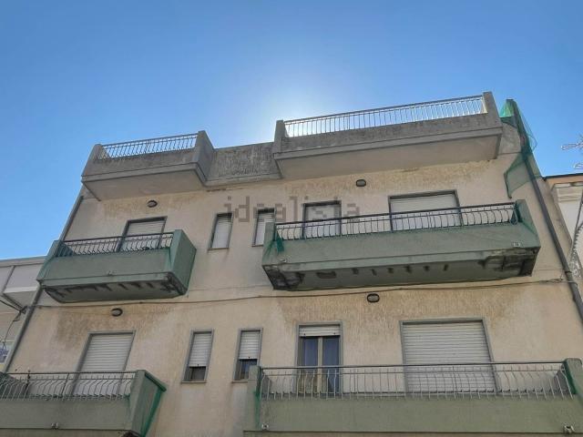 Appartamento in vendita di 100 m² in Via Consolare Valeria, 131