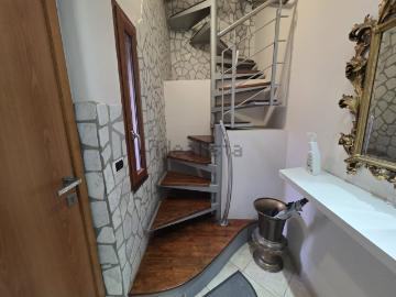 Appartamento in vendita di 100 m² in Via Cavaliere M. Barone