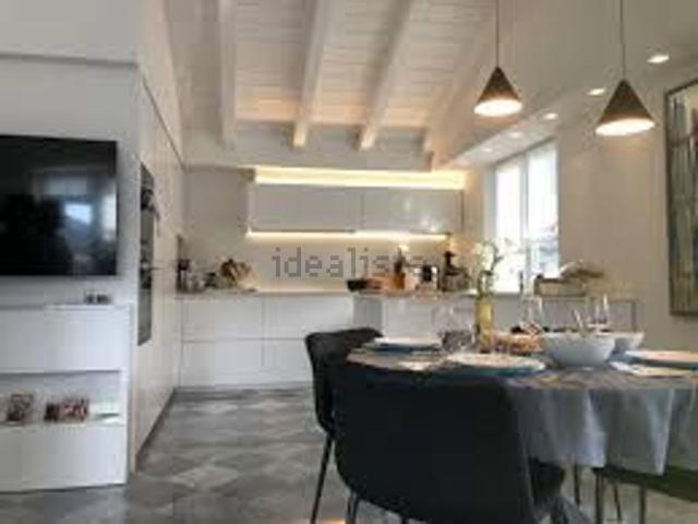 Appartamento in vendita di 100 m² in Via Cavour, 19