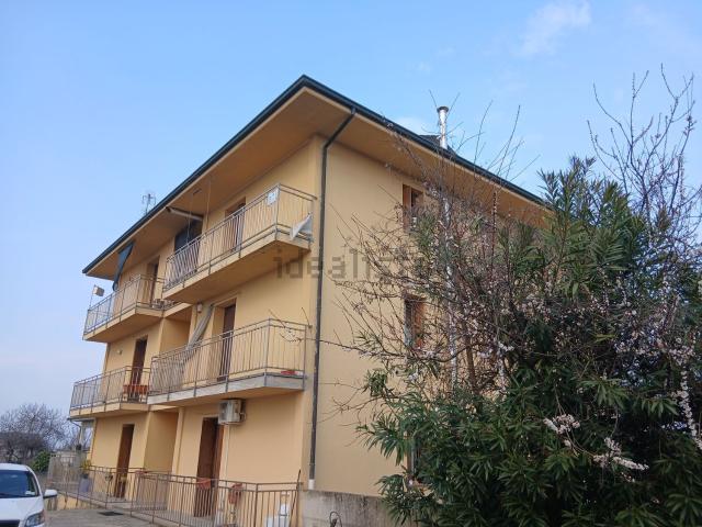 Appartamento in vendita di 100 m² in Via Cadelazzi, 41